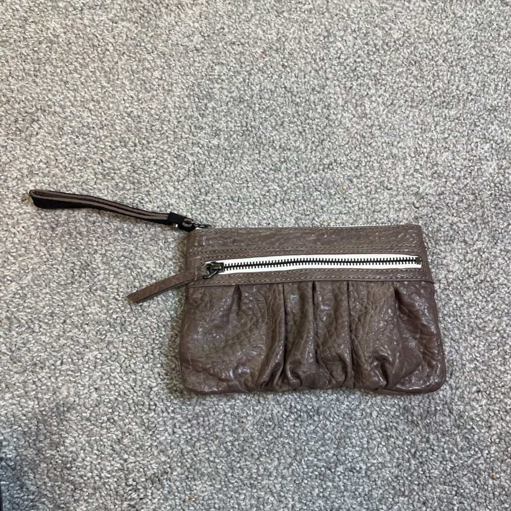 Simply Vera Vera Wang Wristlet Womens Taupe‎ Ruched Pleated Vegan Leather Bag